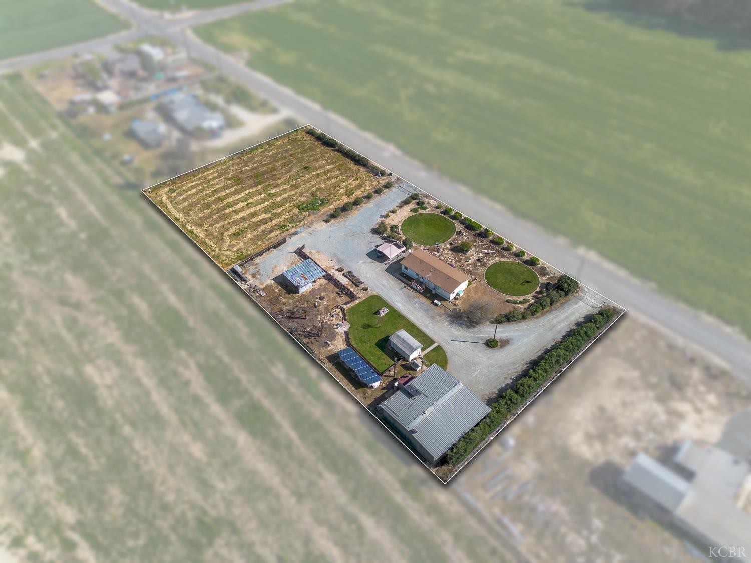 12120 Idaho Ave, Hanford, CA 93230