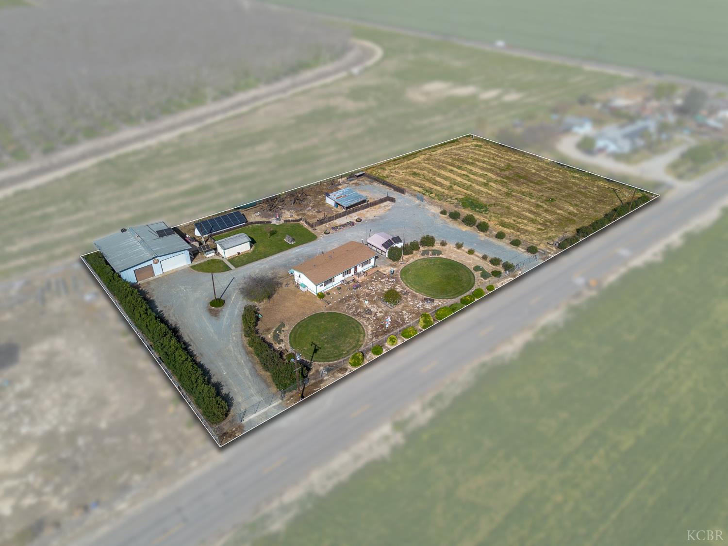 12120 Idaho Ave, Hanford, CA 93230