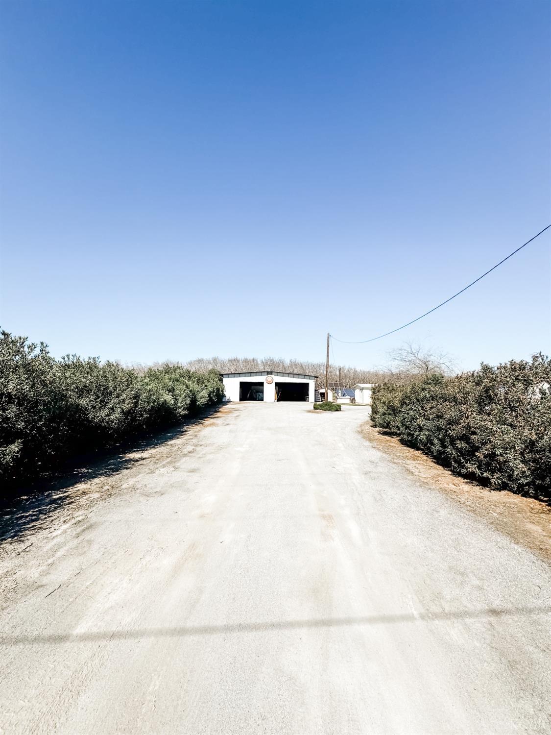 12120 Idaho Ave, Hanford, CA 93230