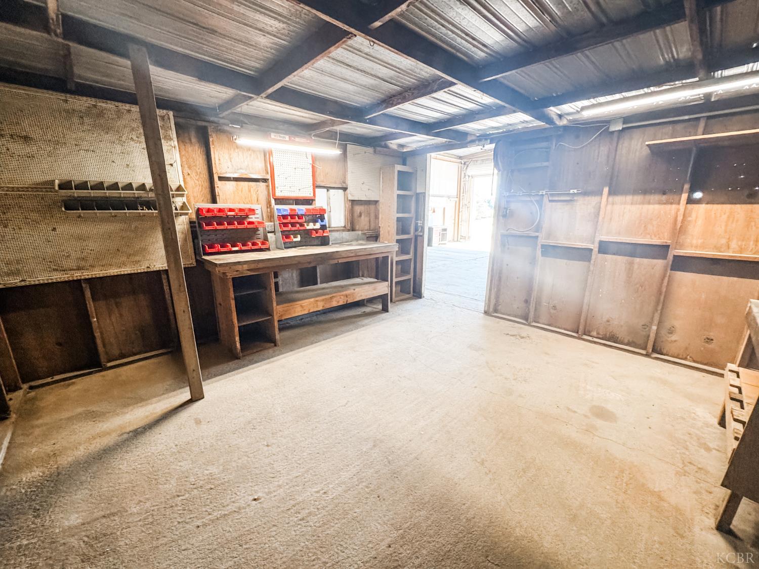 12120 Idaho Ave, Hanford, CA 93230