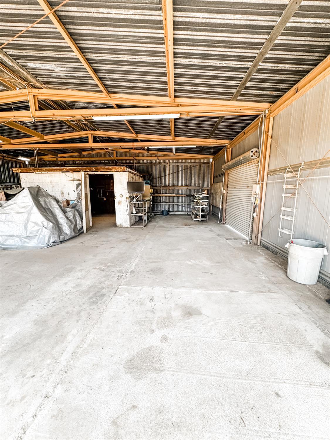 12120 Idaho Ave, Hanford, CA 93230