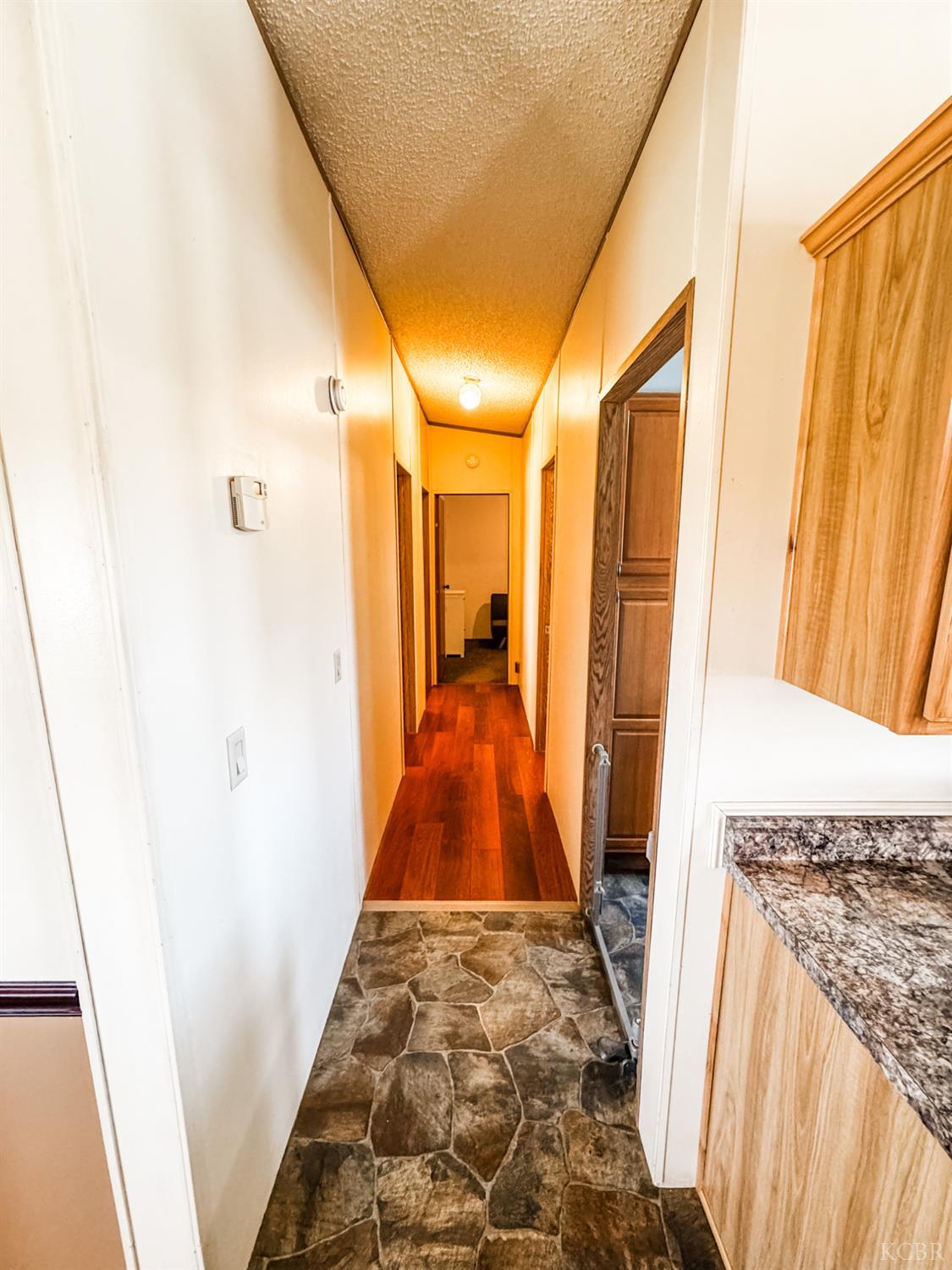 12120 Idaho Ave, Hanford, CA 93230