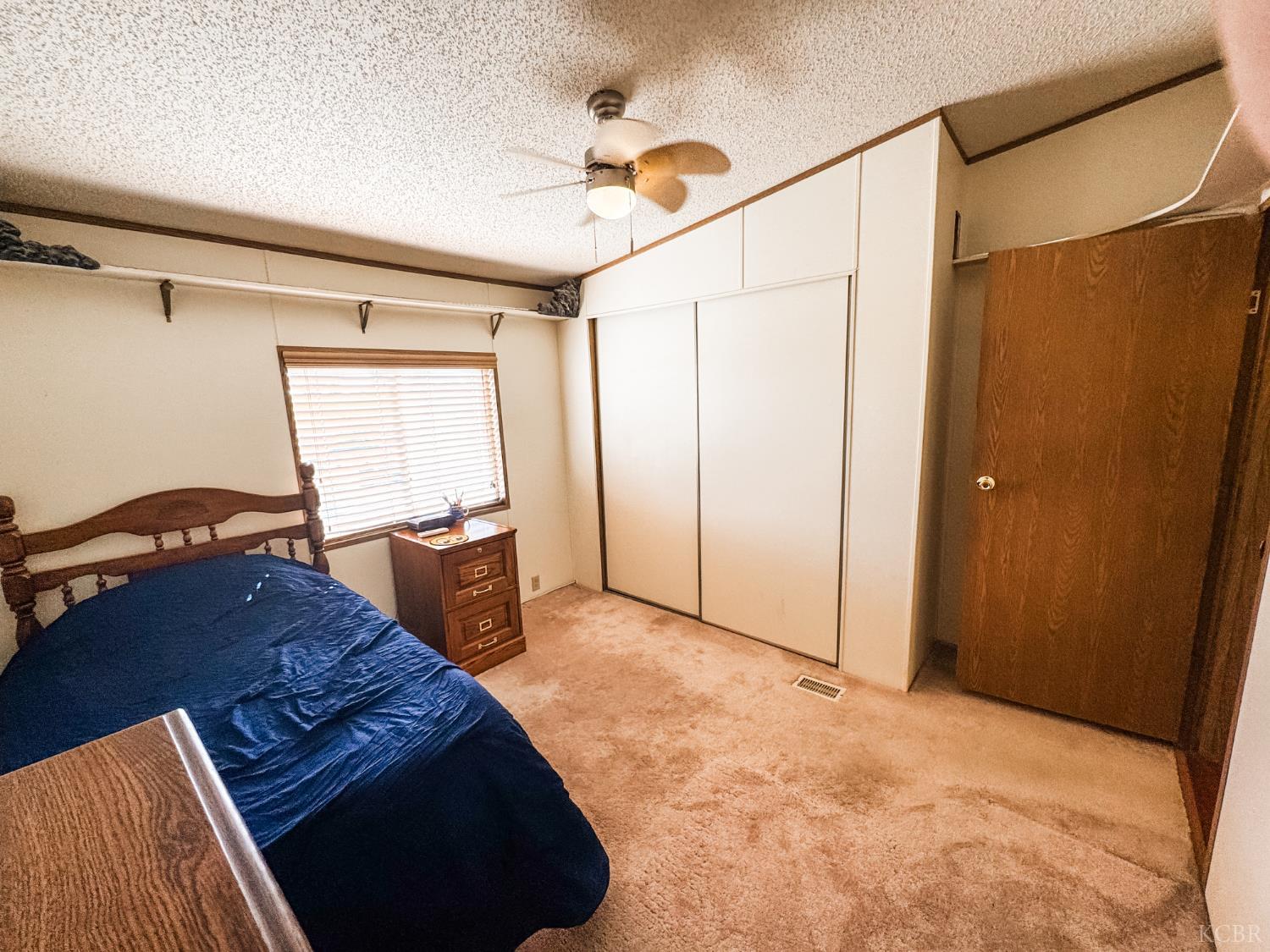 12120 Idaho Ave, Hanford, CA 93230