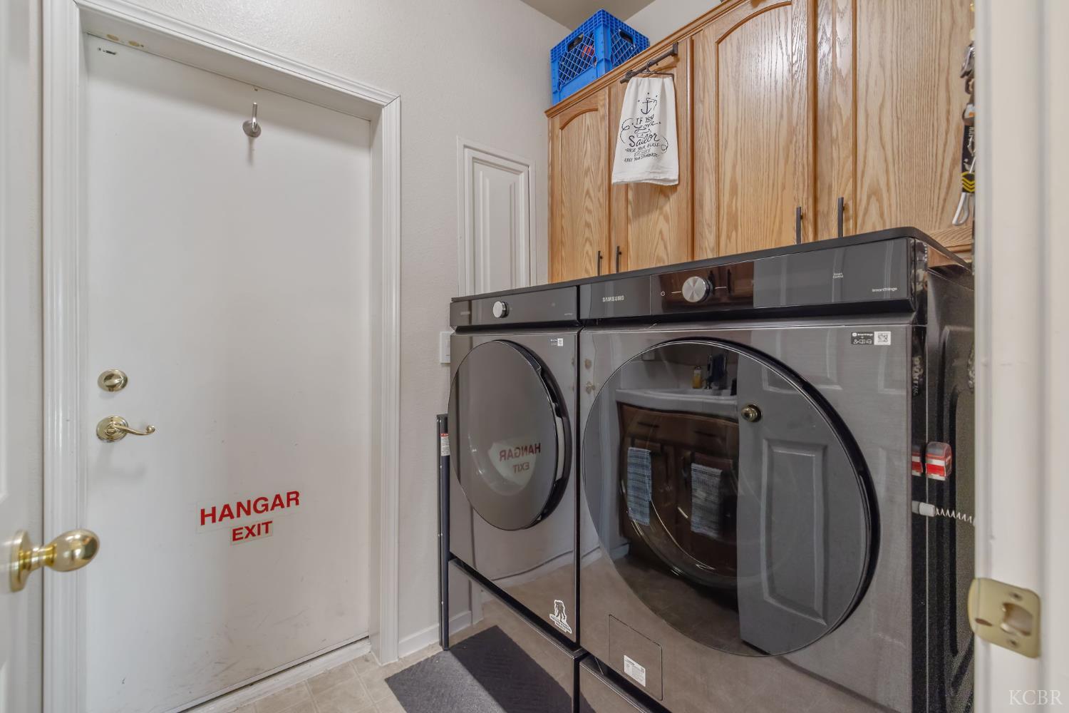 1587 Persimmon St, Lemoore, CA 93245