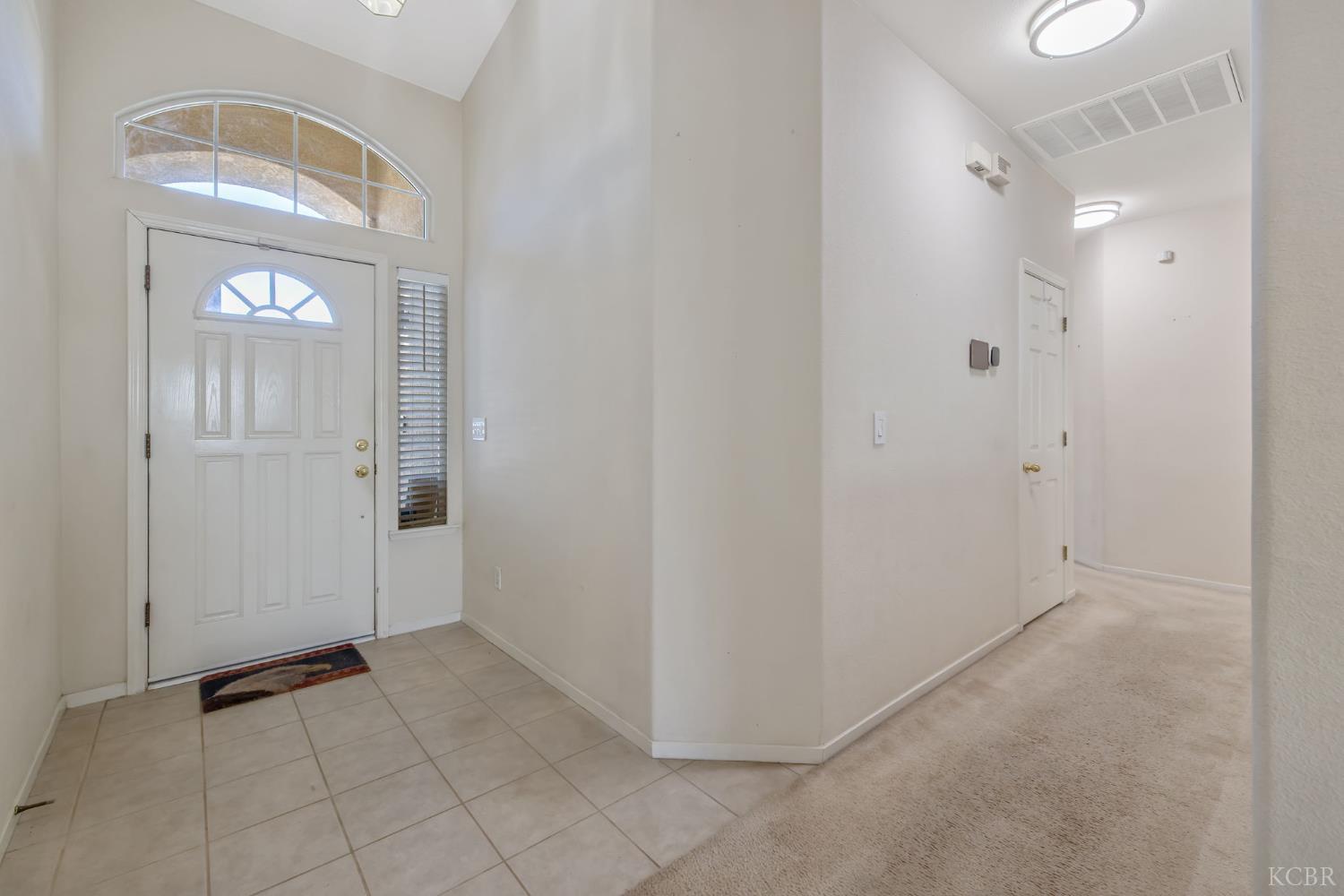 1587 Persimmon St, Lemoore, CA 93245