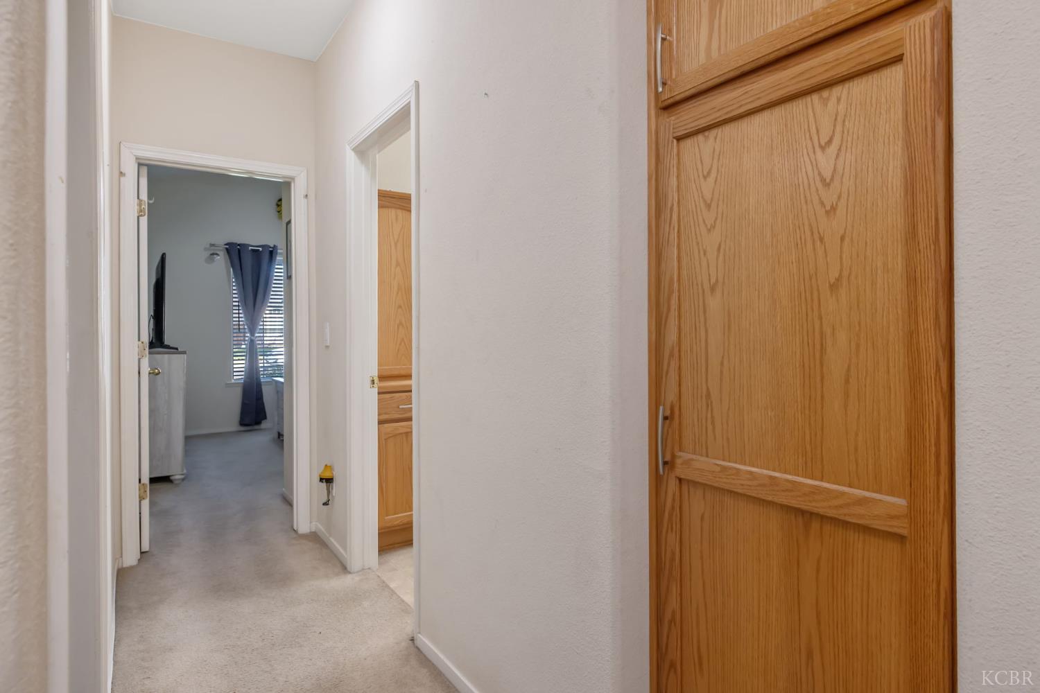 1587 Persimmon St, Lemoore, CA 93245