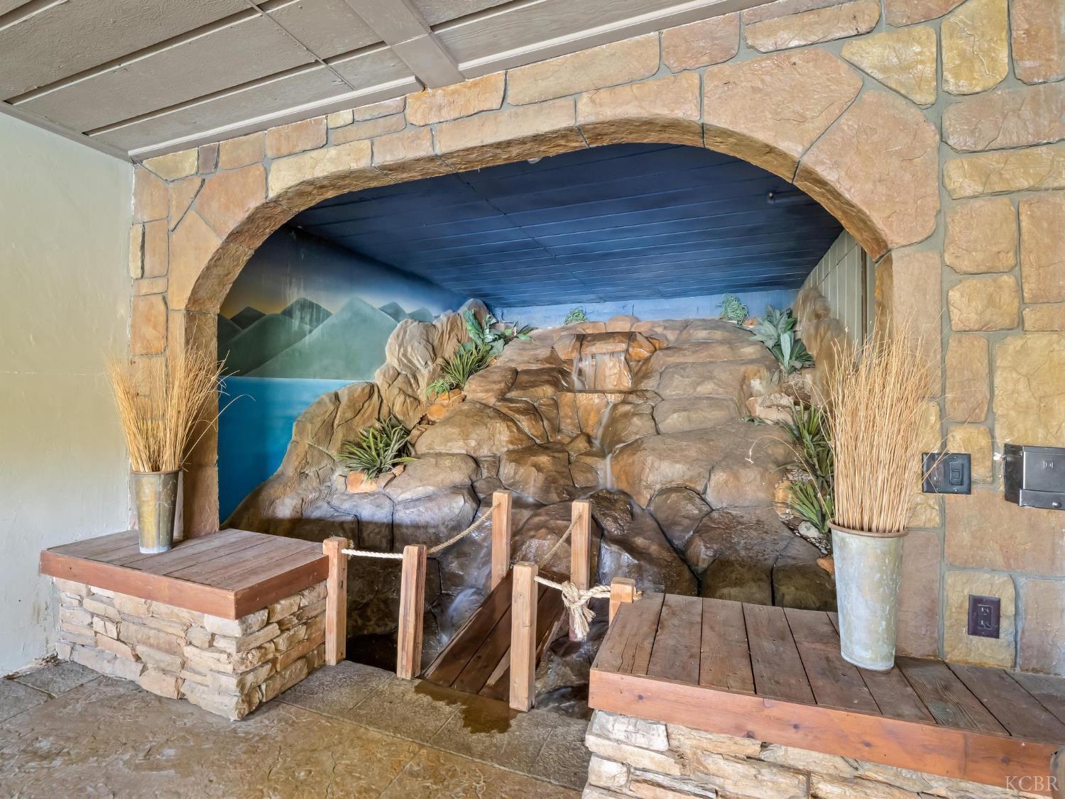 27459 Sky Harbour Rd, Friant, CA 93626