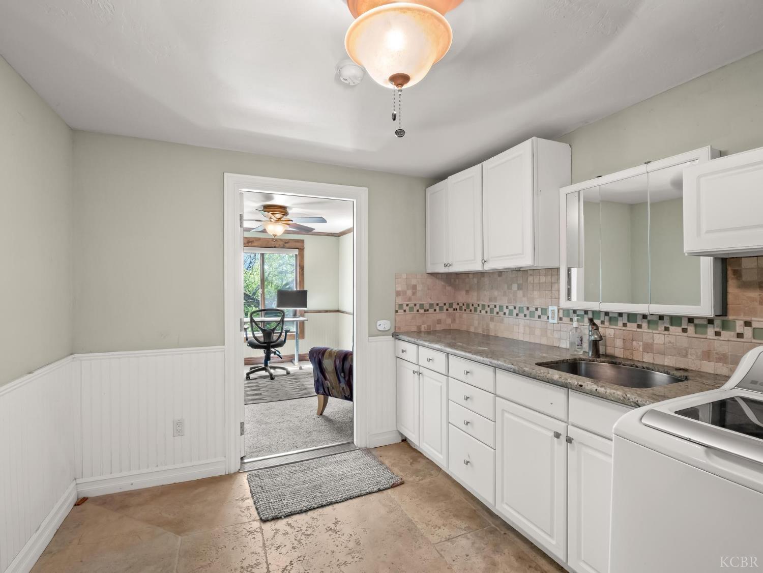27459 Sky Harbour Rd, Friant, CA 93626