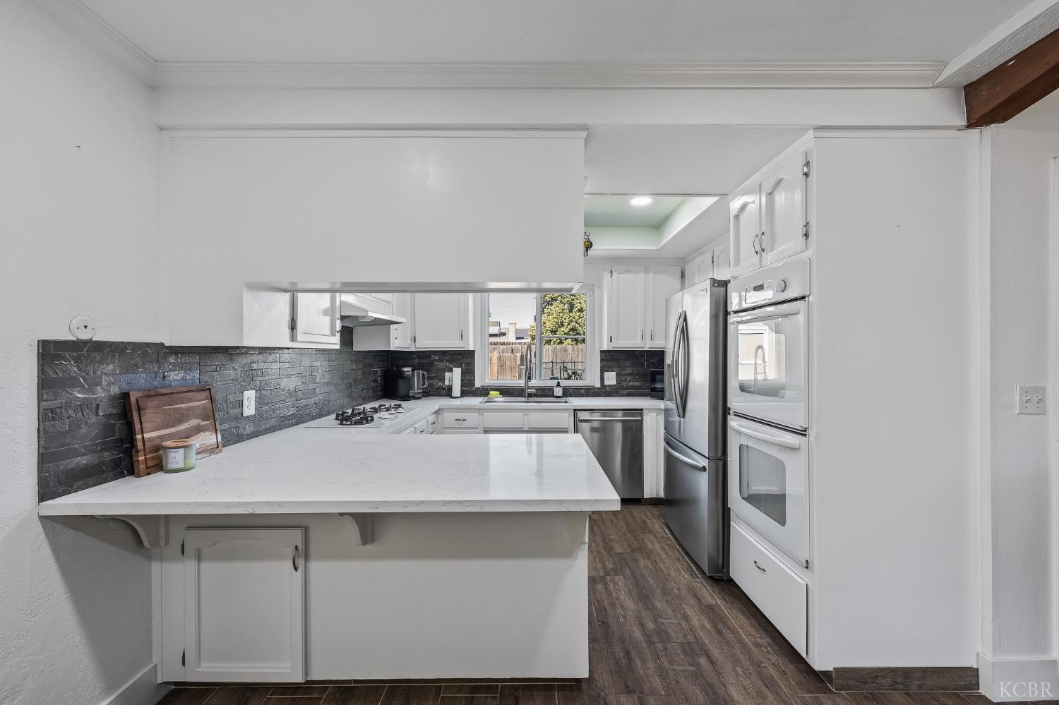 3230 W Pryor, Visalia, CA 93277