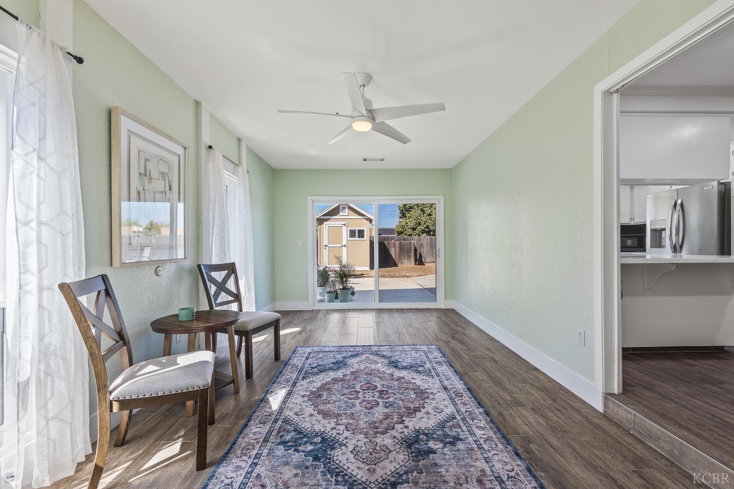 3230 W Pryor, Visalia, CA 93277