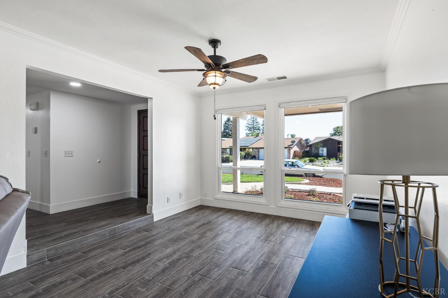 3230 W Pryor, Visalia, CA 93277