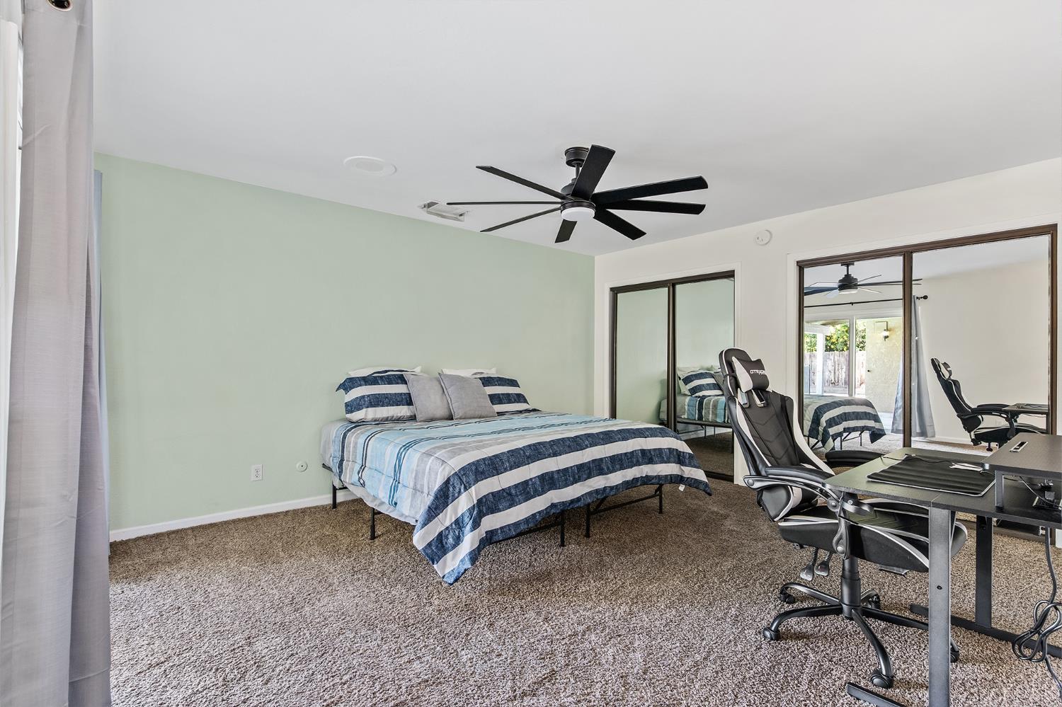 3230 W Pryor, Visalia, CA 93277