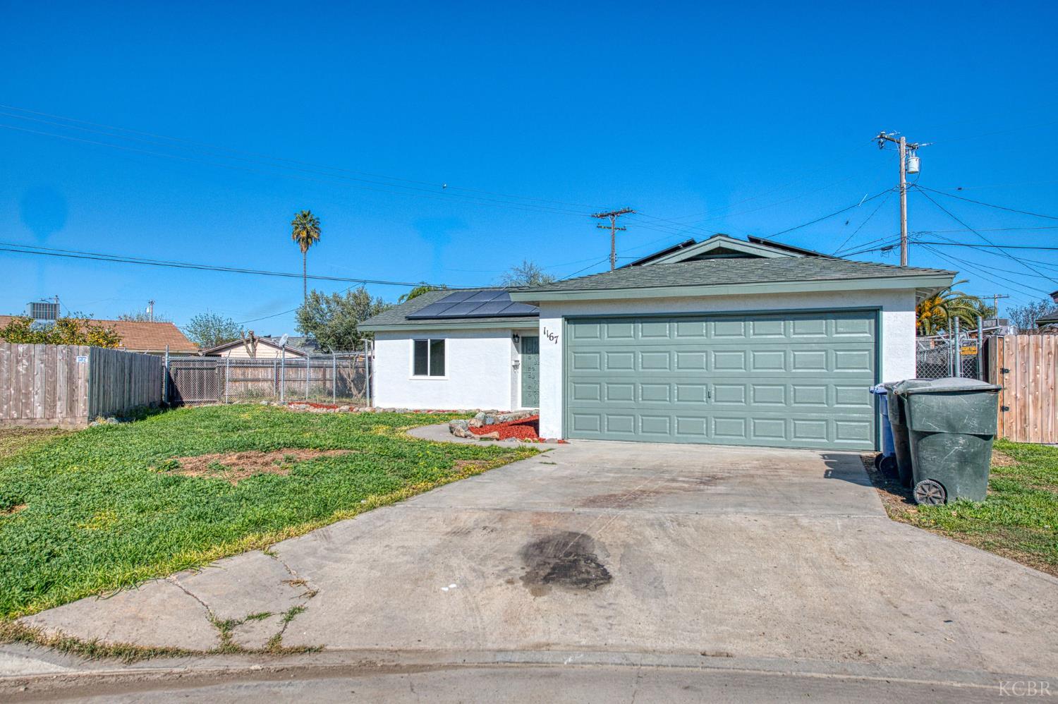 1167 Cling Cir, Hanford, CA 93230