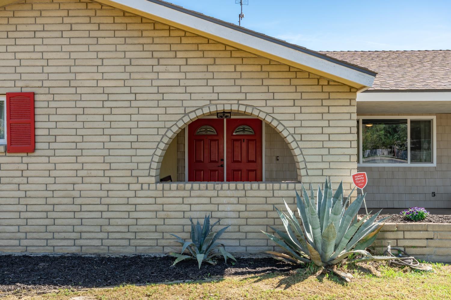 8895 14th Avenue, Hanford, CA 93230