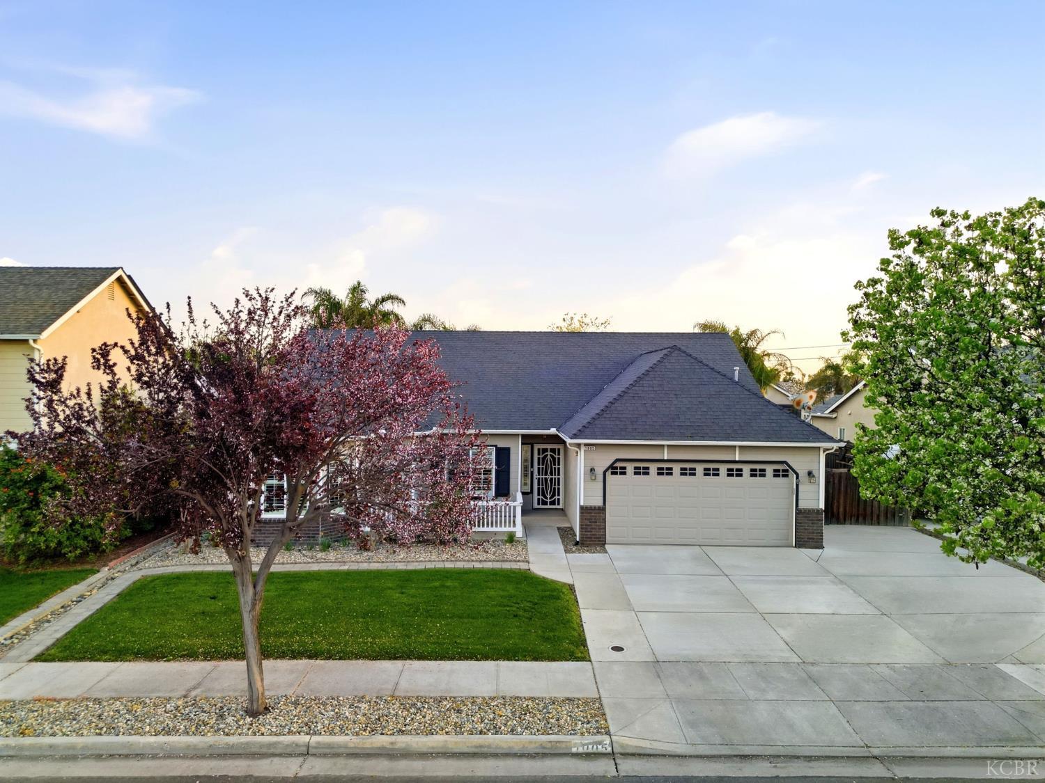 1005 Jubilee Ct, Lemoore, CA 93245