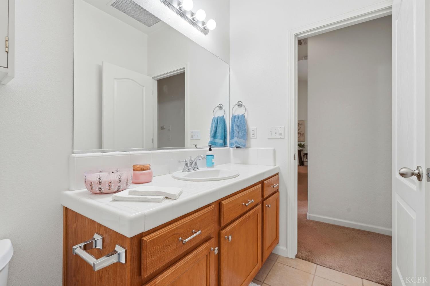 1005 Jubilee Ct, Lemoore, CA 93245