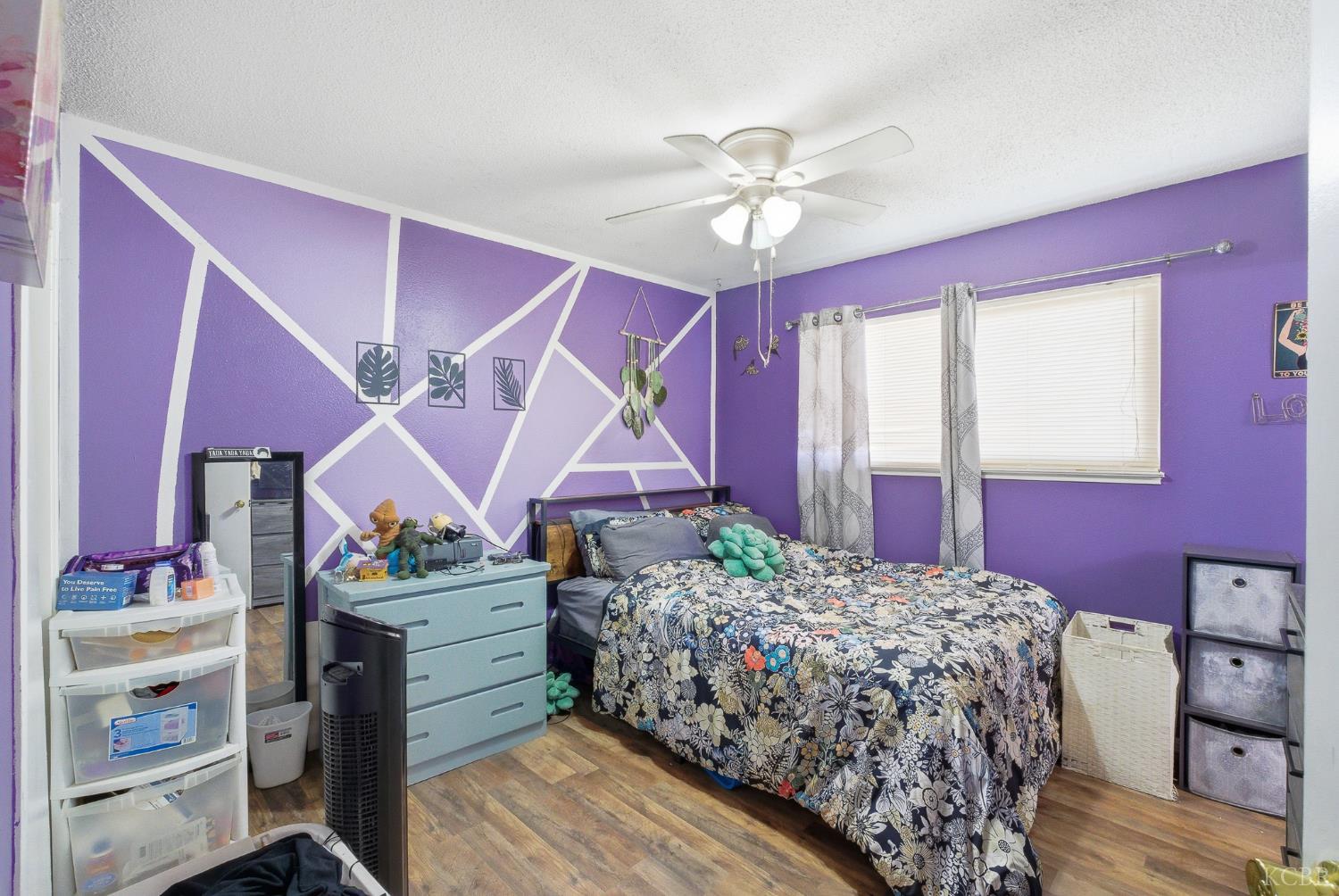 1901 N Kensington Way N, Hanford, CA 93230