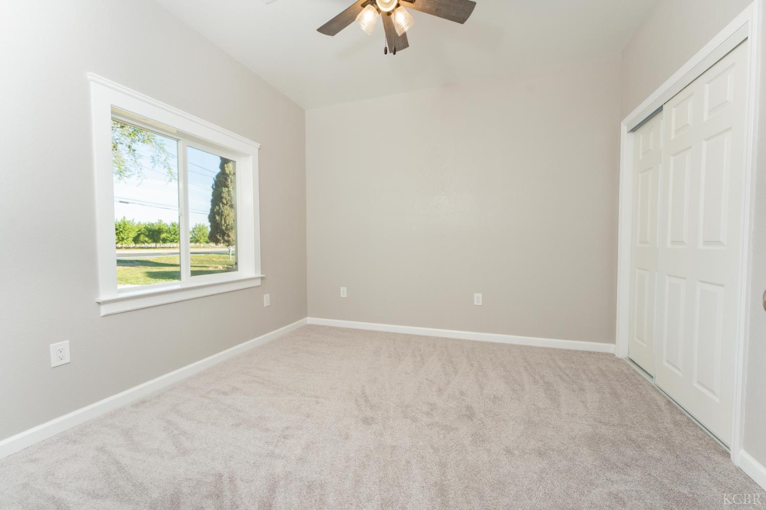 7380 14th Ave, Hanford, CA 93230