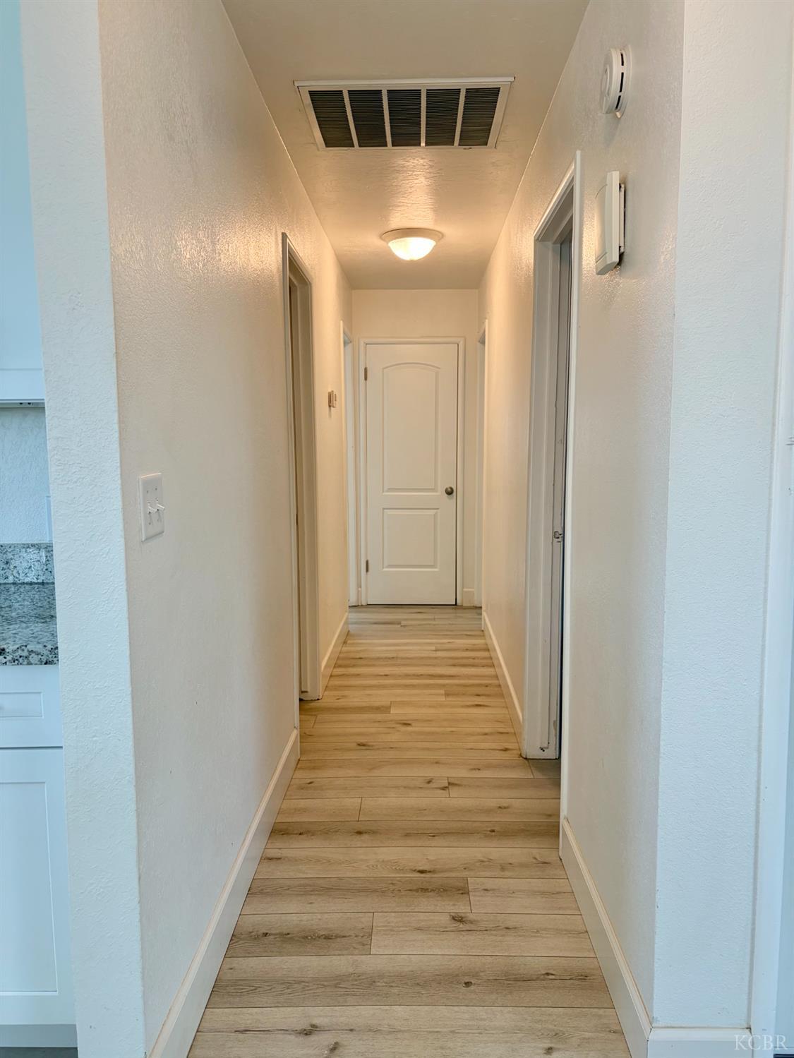 1913 Stratford Way, Hanford, CA 93230