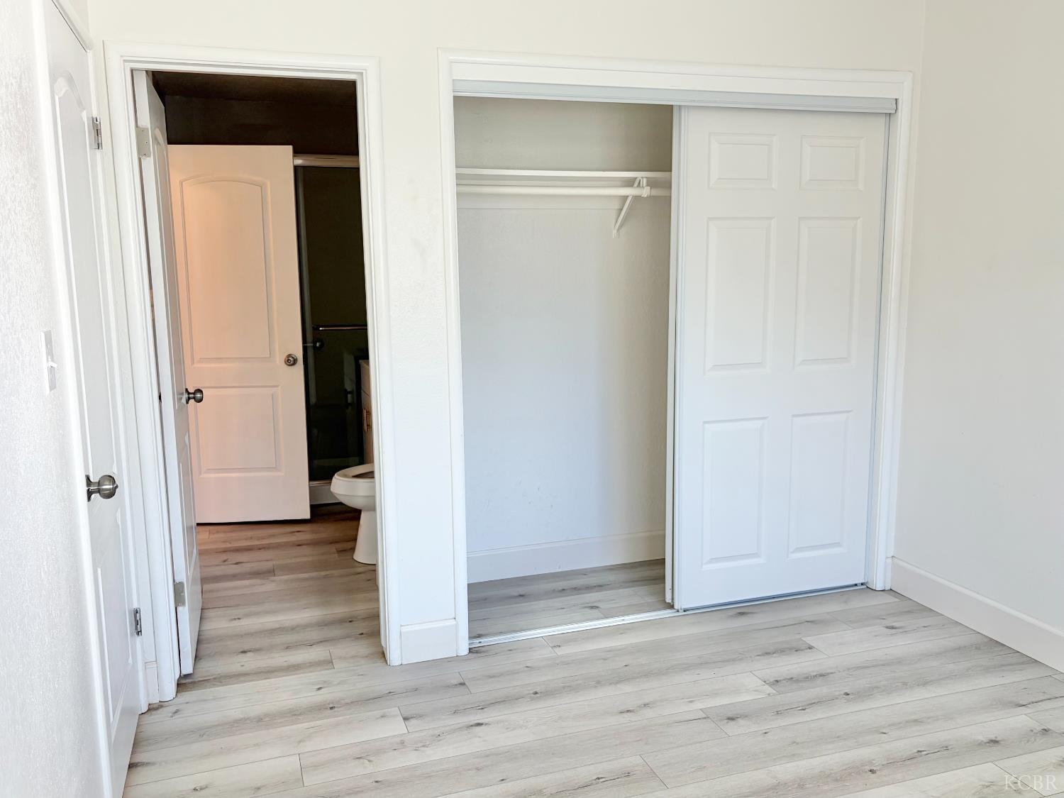 1913 Stratford Way, Hanford, CA 93230