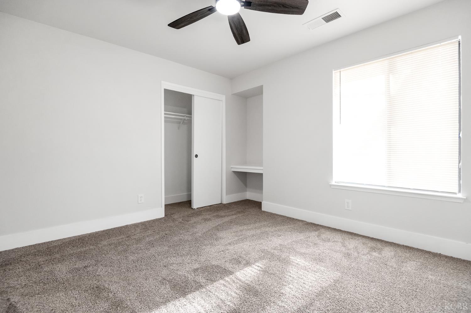 1828 S Hillcrest Dr, Visalia, CA 93292