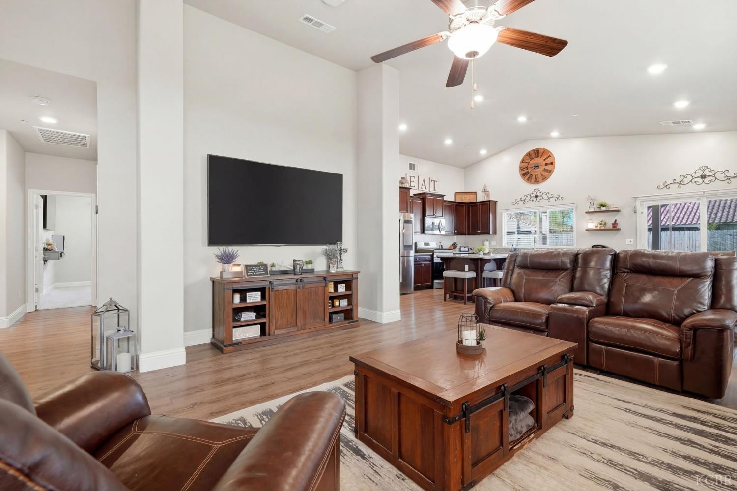 756 Strada St, Lemoore, CA 93245