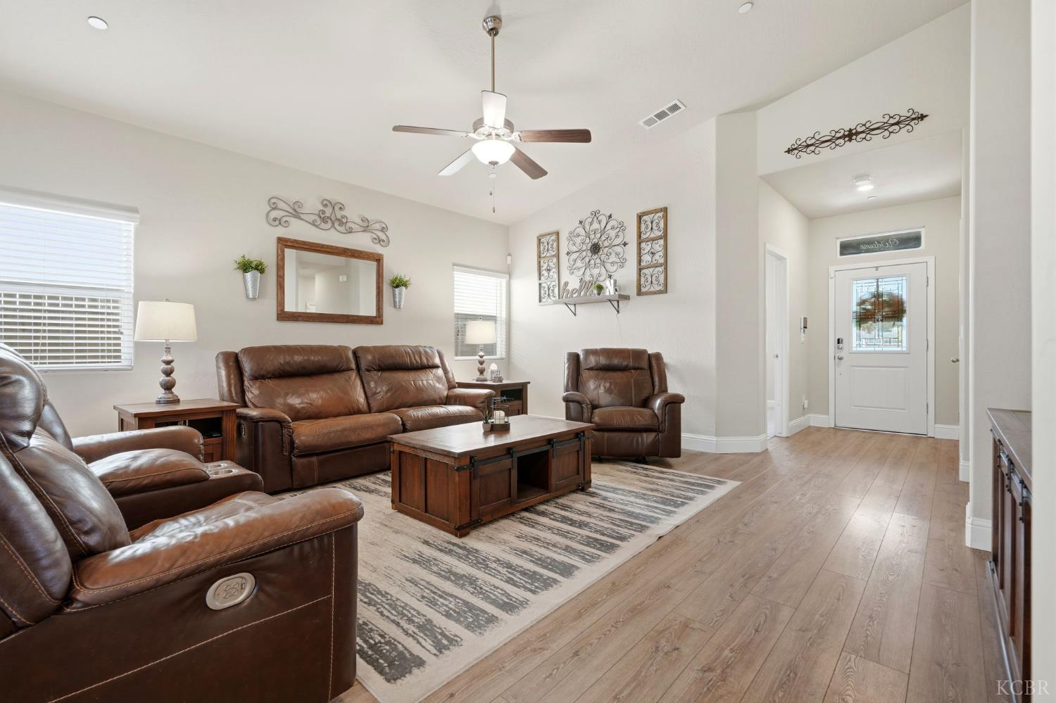 756 Strada St, Lemoore, CA 93245