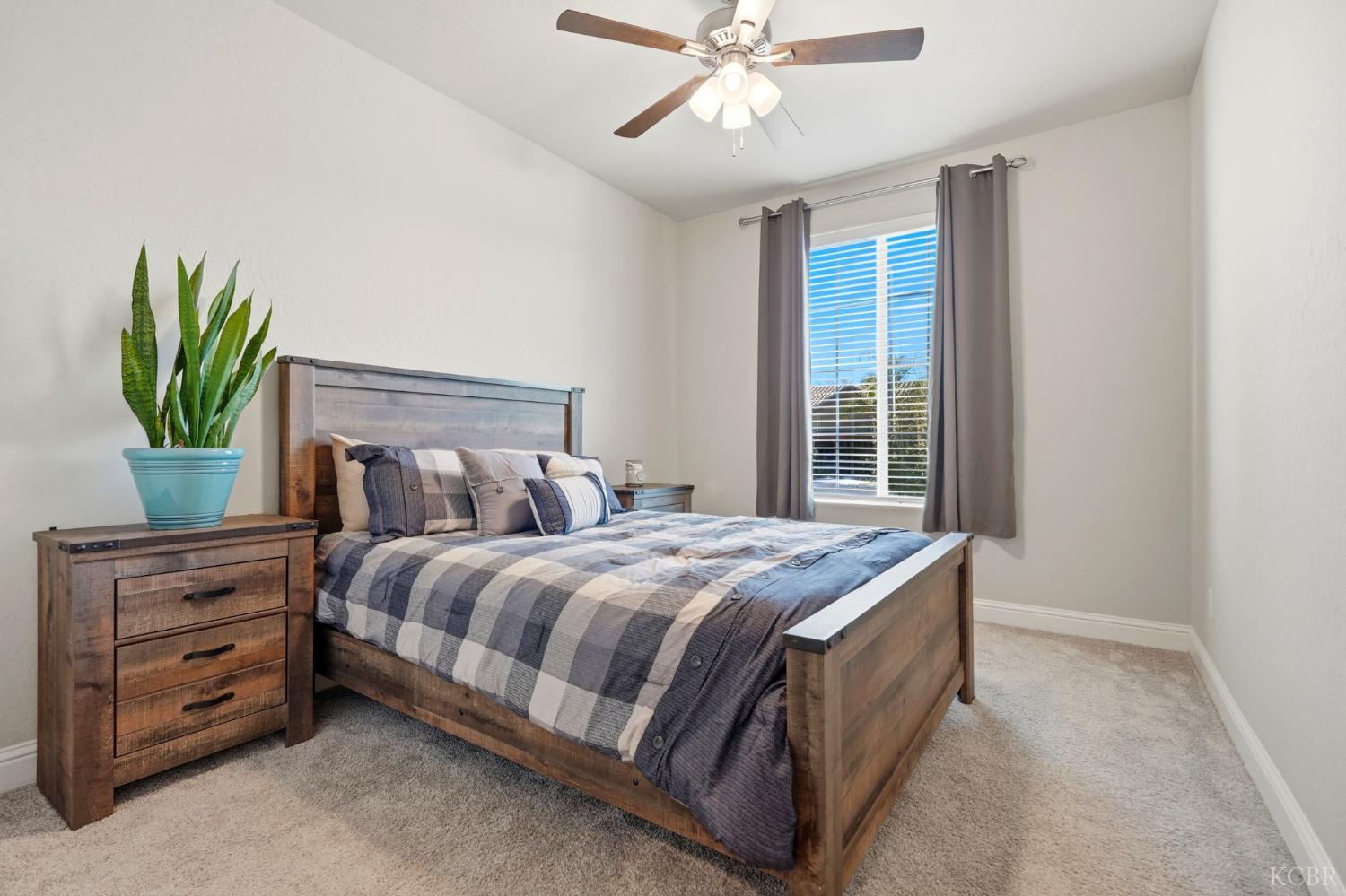 756 Strada St, Lemoore, CA 93245