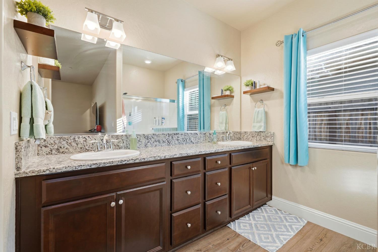 756 Strada St, Lemoore, CA 93245