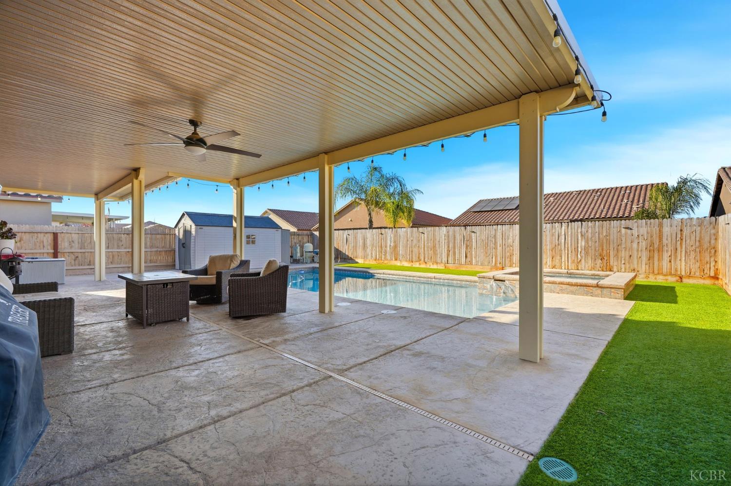 756 Strada St, Lemoore, CA 93245