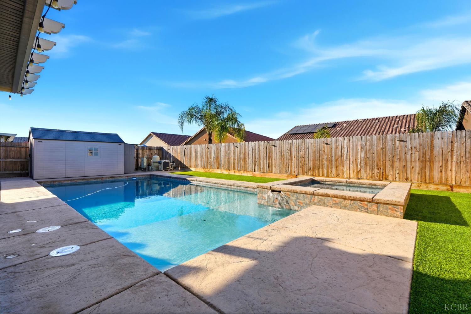 756 Strada St, Lemoore, CA 93245