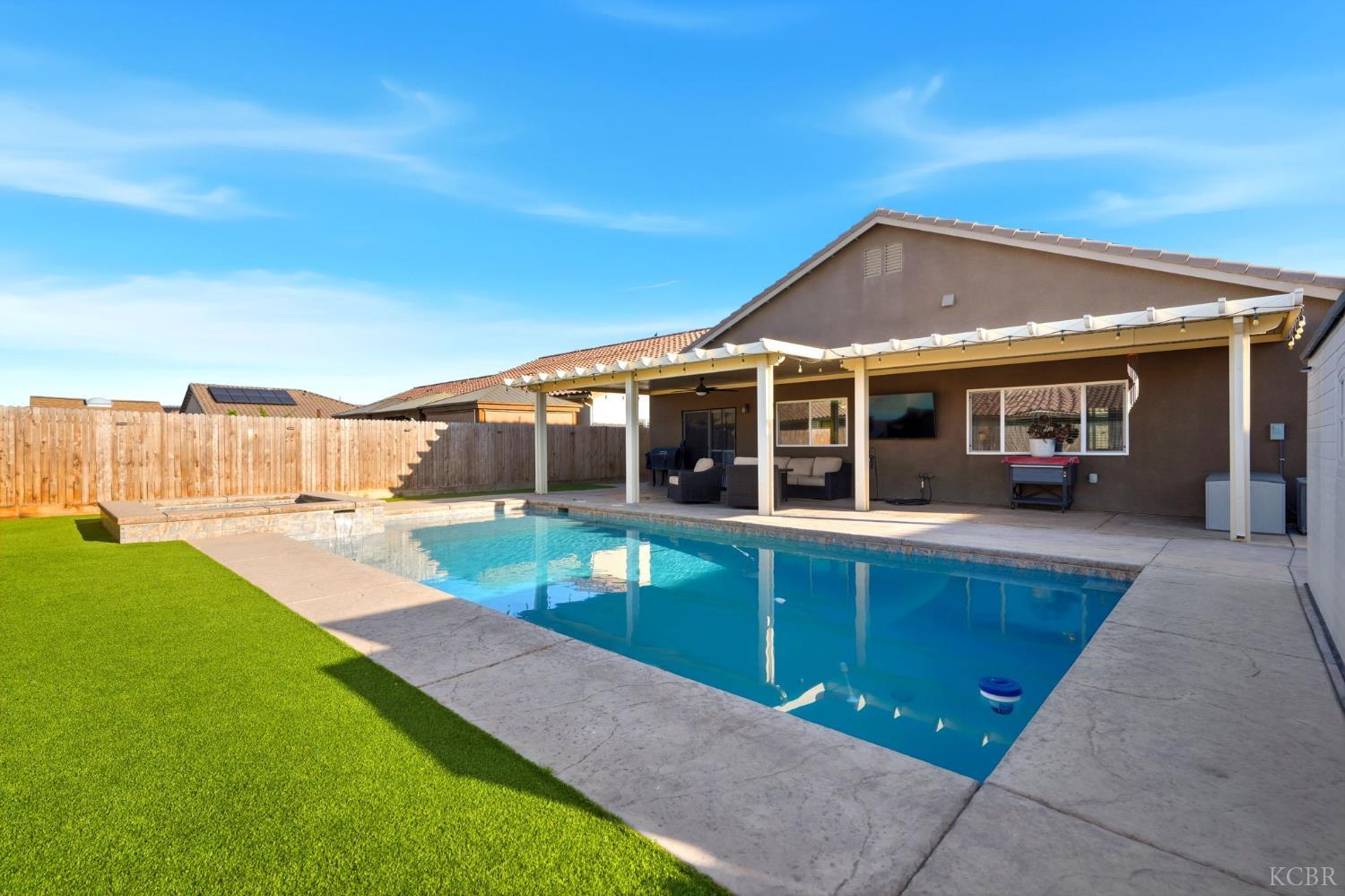 756 Strada St, Lemoore, CA 93245