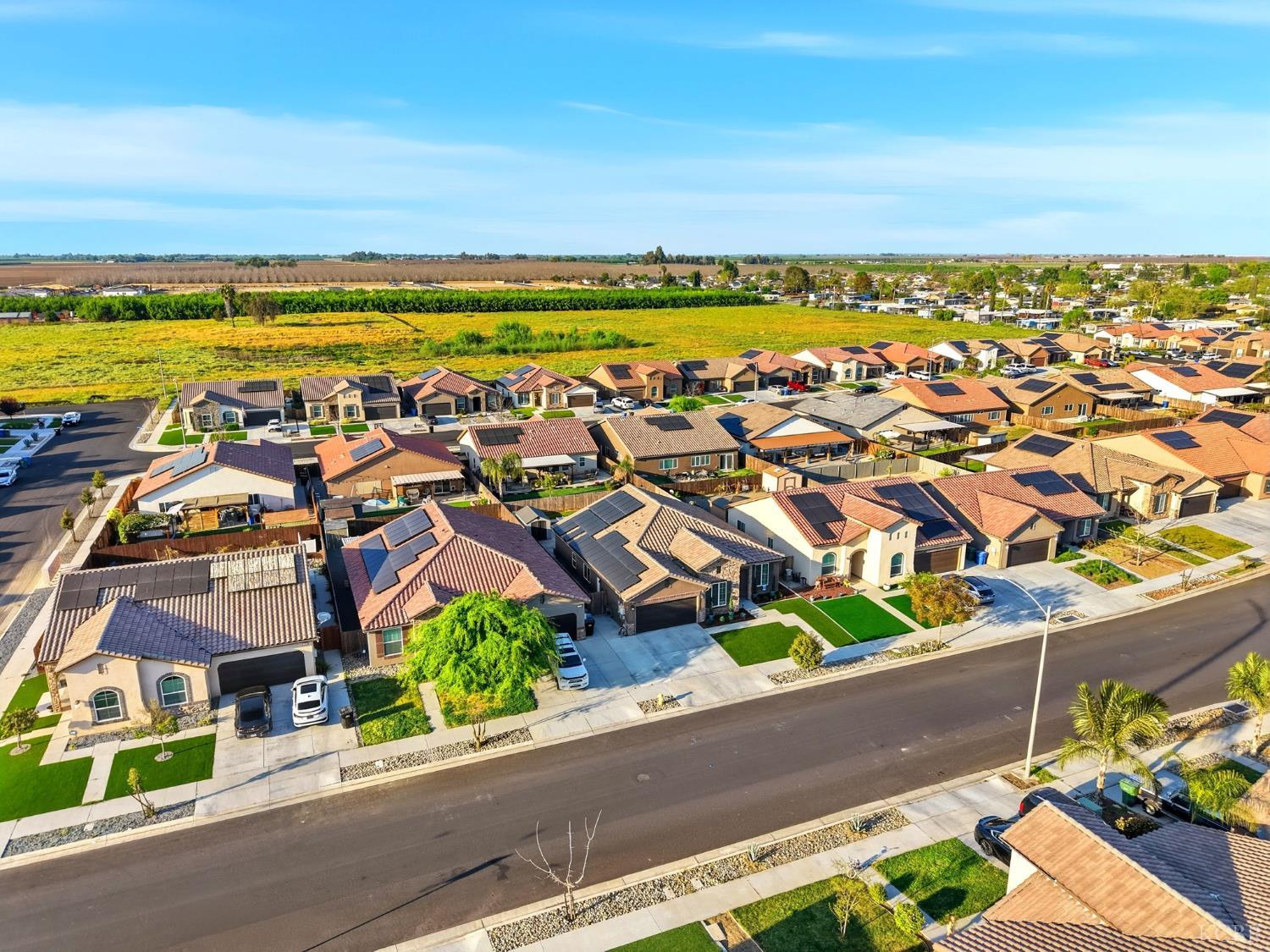 756 Strada St, Lemoore, CA 93245