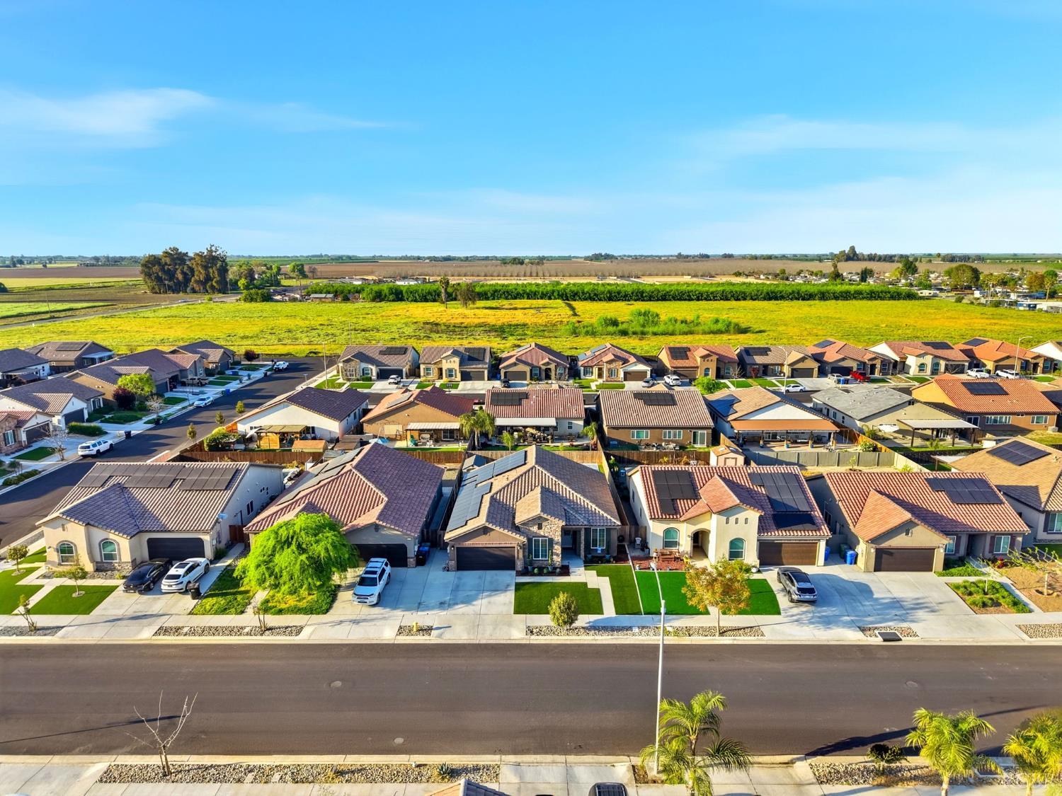 756 Strada St, Lemoore, CA 93245