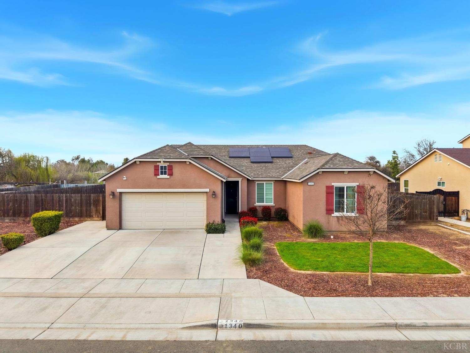 1340 Waterview St, Hanford, CA 93230