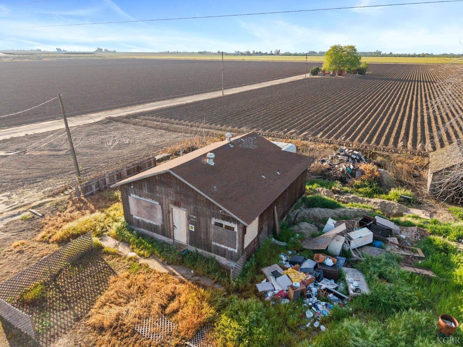 16737 Colony Rd, Lemoore, CA 93245