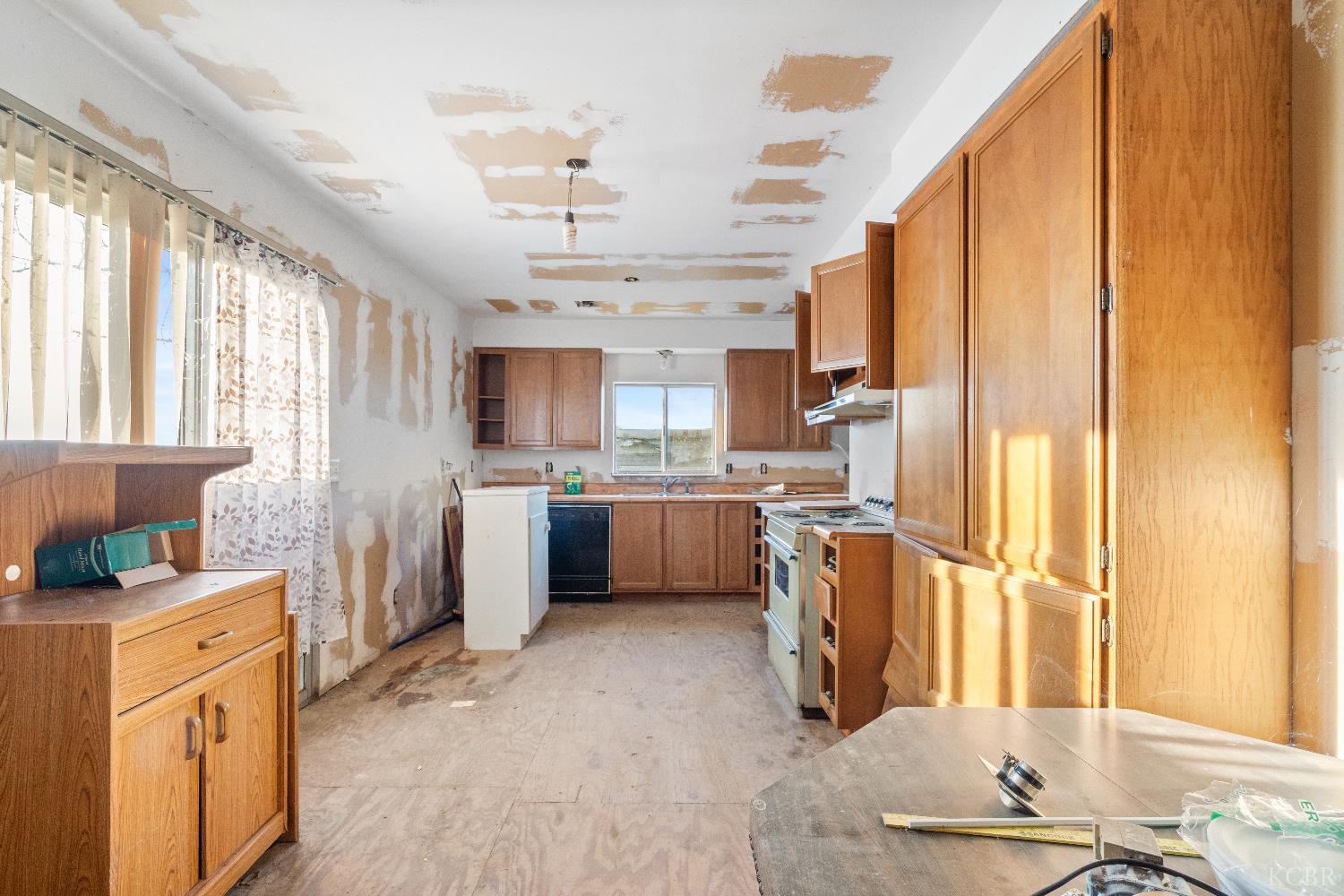 16737 Colony Rd, Lemoore, CA 93245