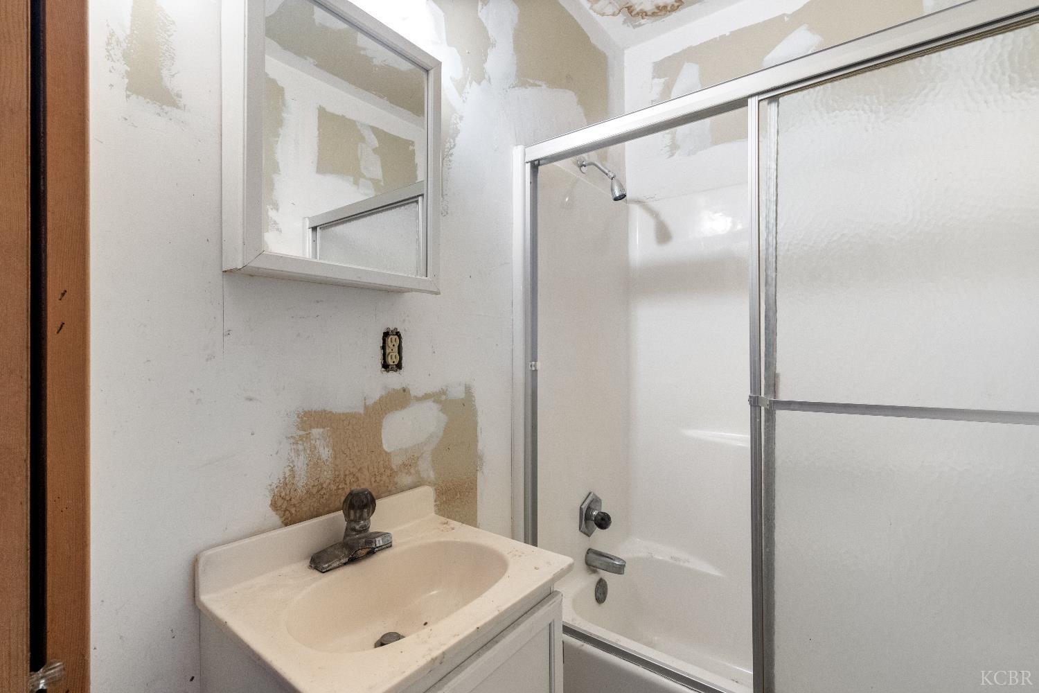 16737 Colony Rd, Lemoore, CA 93245