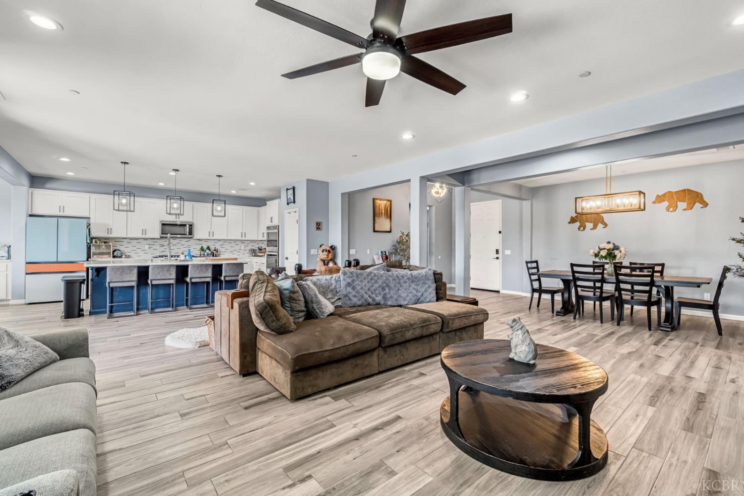 2263 Chianti Way, Hanford, CA 93230