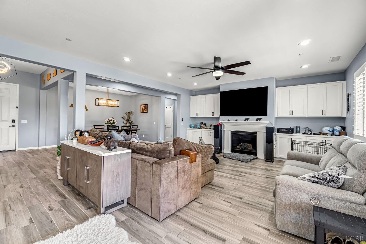 2263 Chianti Way, Hanford, CA 93230