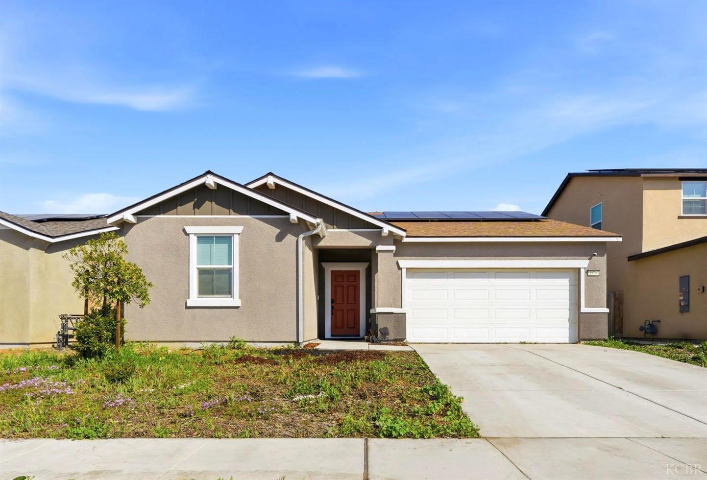 1834 W Twilight St, Hanford, CA 93230