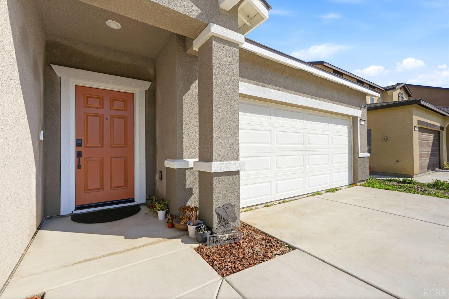 1834 W Twilight St, Hanford, CA 93230