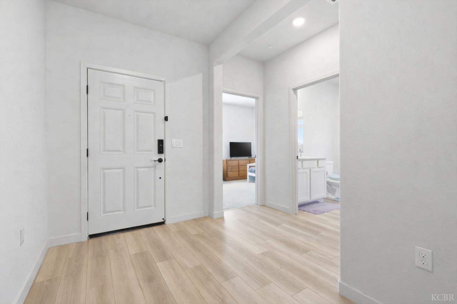 1834 W Twilight St, Hanford, CA 93230