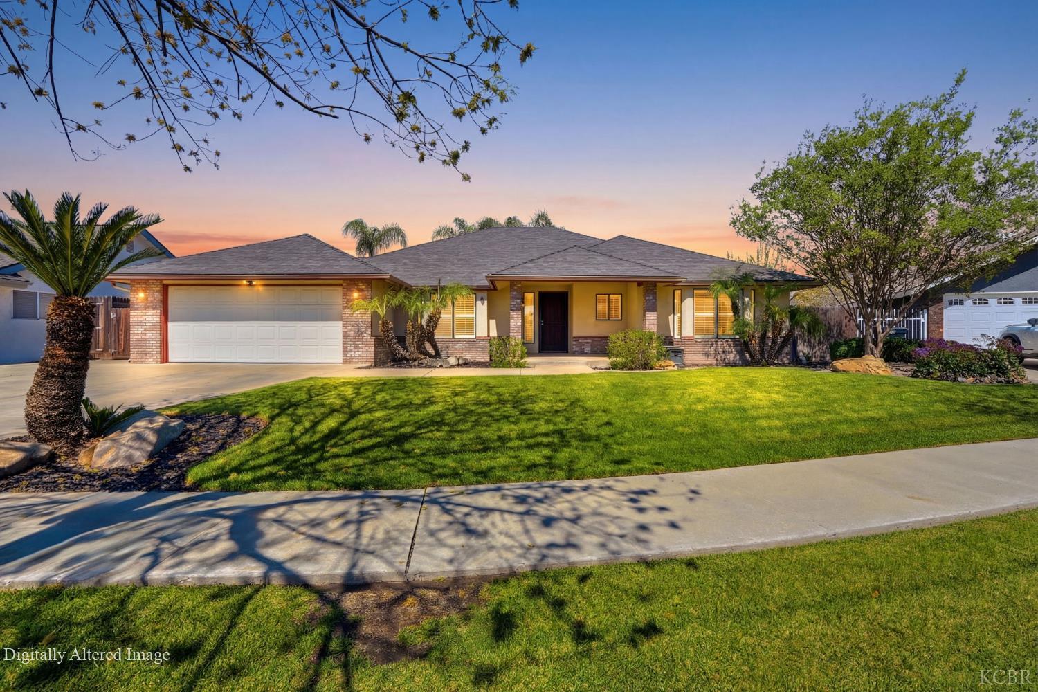 1332 Lincoln Ln, Lemoore, CA 93245