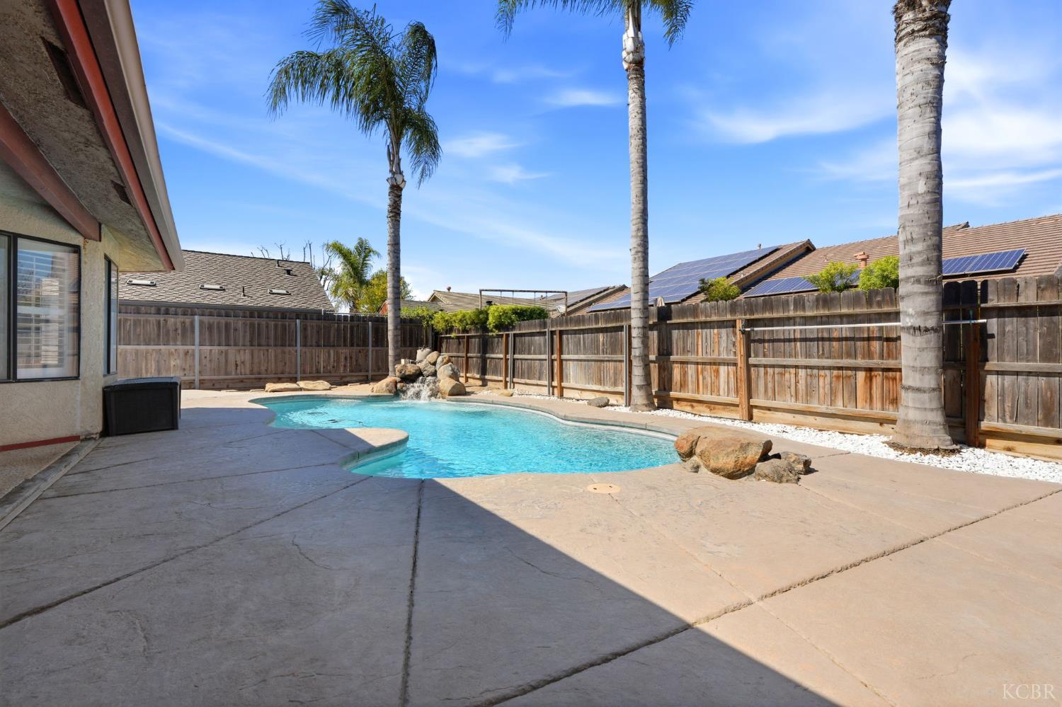 1332 Lincoln Ln, Lemoore, CA 93245