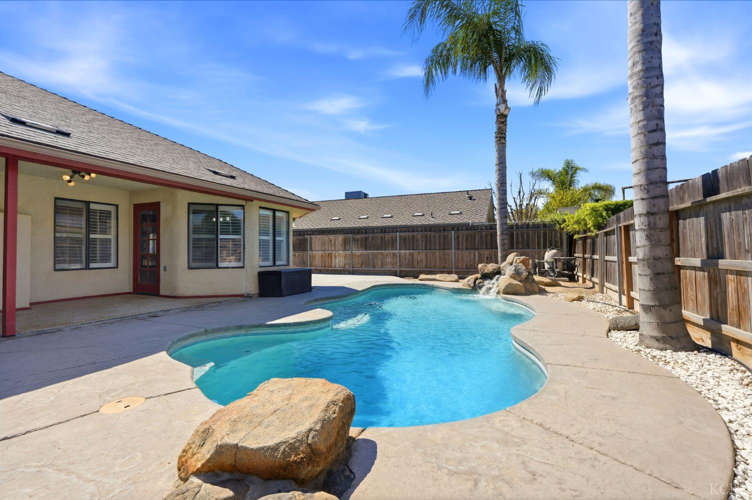 1332 Lincoln Ln, Lemoore, CA 93245