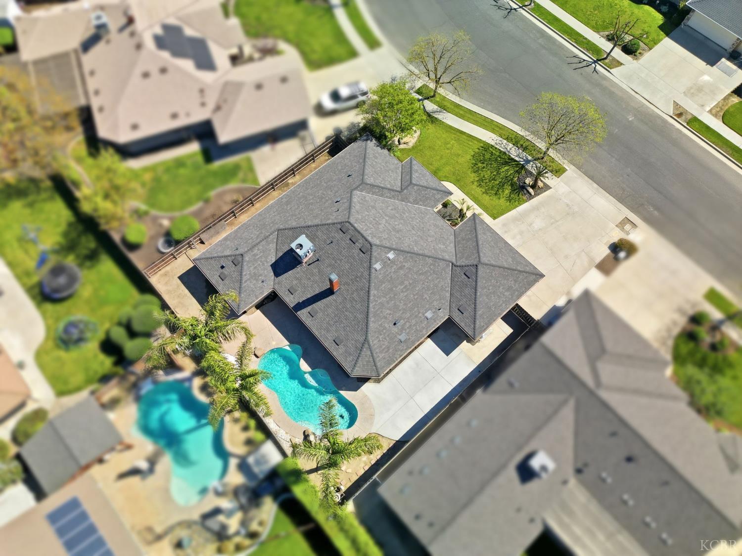 1332 Lincoln Ln, Lemoore, CA 93245