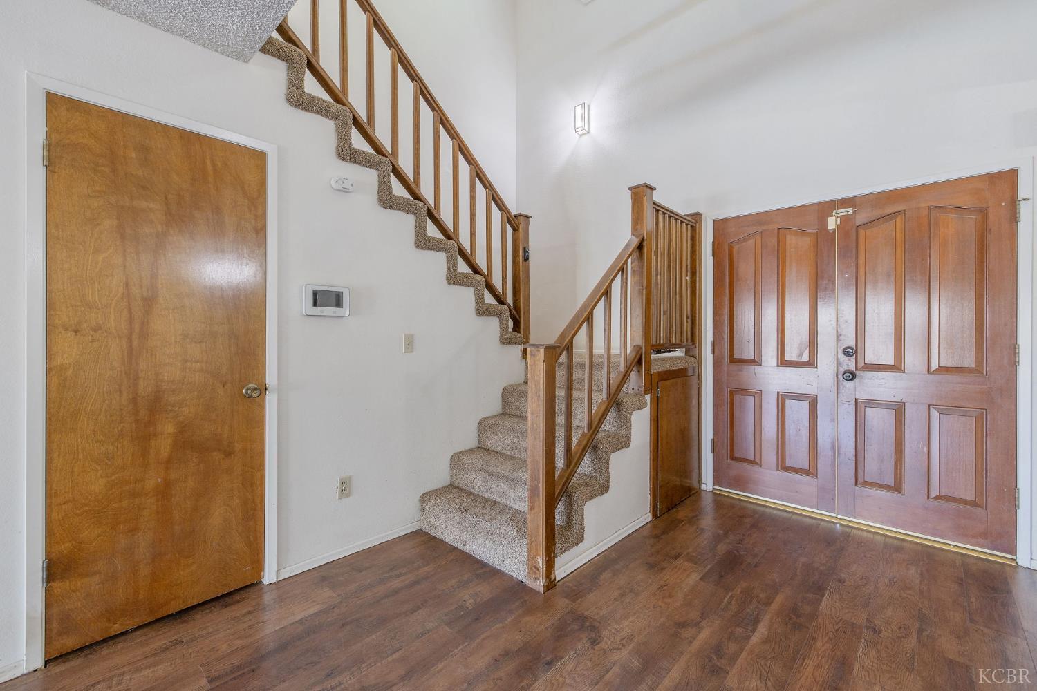 557 Beechwood Cir, Lemoore, CA 93245