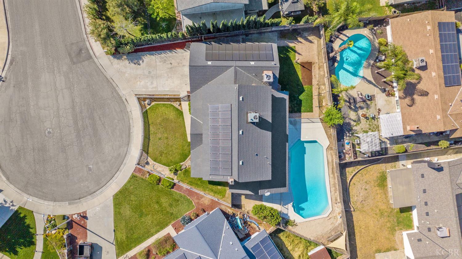 557 Beechwood Cir, Lemoore, CA 93245