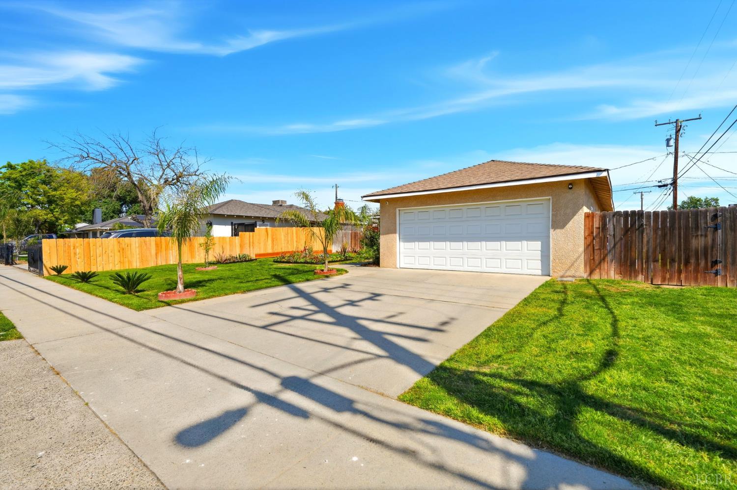 1931 N Douty St, Hanford, CA 93230